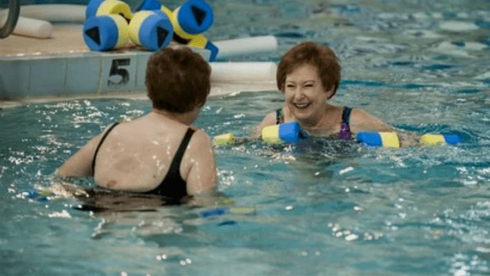 A piscina é recomendable para todos e sempre